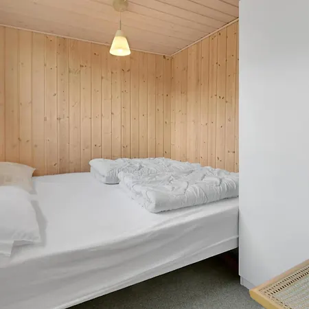 Cozy Wooden W Sauna Sj497 Harboør